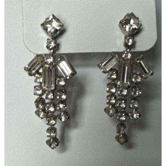 Vintage Art Deco-Style Clear Rhinestone Statement Chandelier Clip On Earrings - Picture 2 of 10